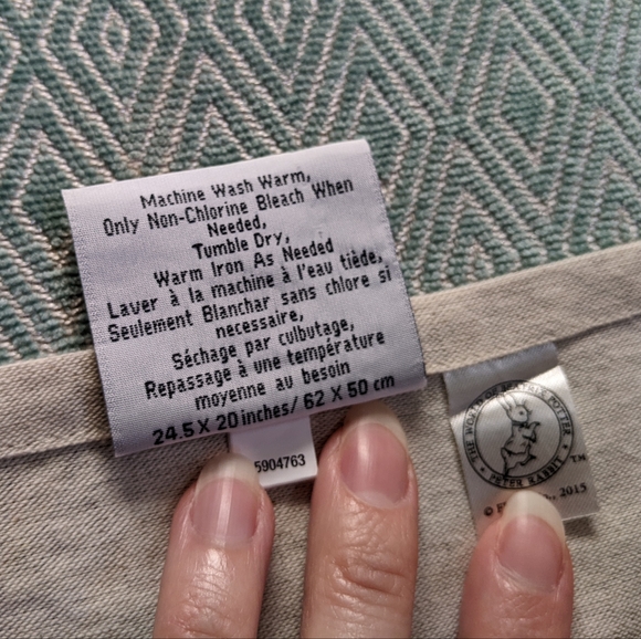 William Sonoma Children's Beatrix Potter Peter Rabbit Apron - Picture 11 of 16